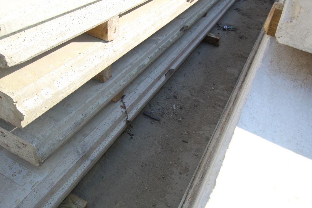 3x notched end prestressed concrete panels: 6485 x - Image 3 of 12