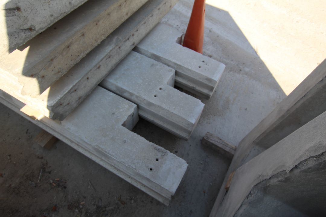 3x notched end prestressed concrete panels: 6485 x - Image 6 of 12