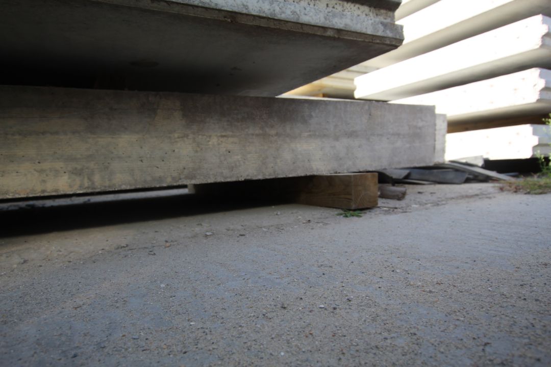 3x notched end prestressed concrete panels: 6485 x - Image 11 of 12