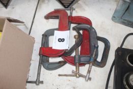 Quantity of G clamps.