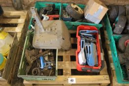 Pallet with Lemkin coulters, wearing metal, hoe we