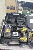 Dewalt 18v cordless drill in case.
