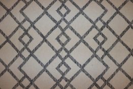 An approx. 6' x 4' wool and cotton Kelim rug