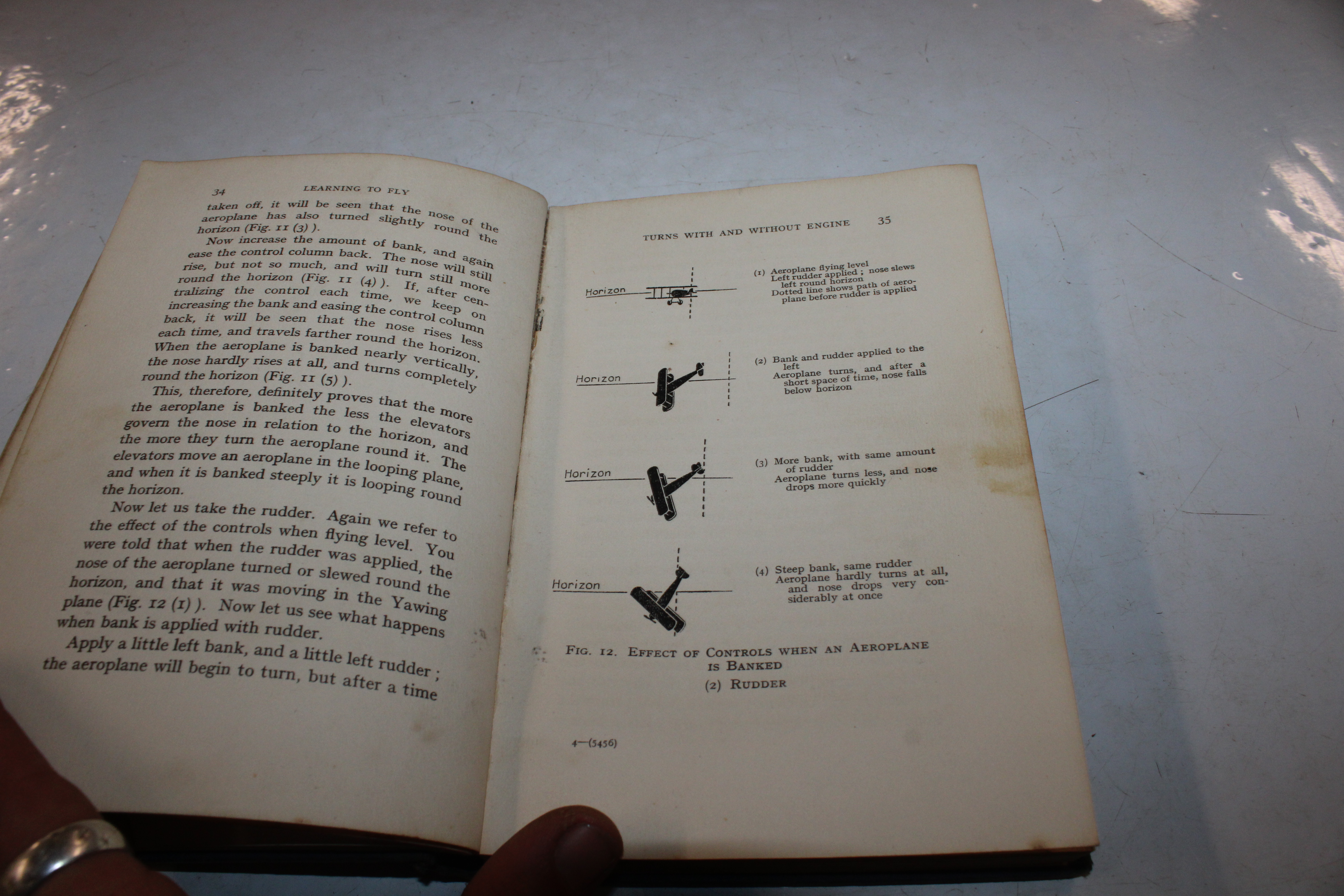 Aviation pilots flying log books, flying licence d - Image 15 of 15