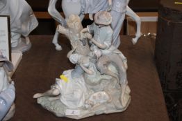 A Lladro figure group No.1033
