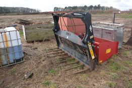 2016 JCB Agri 7` 9 tine muck grab