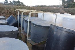 6 x Henderson 10 space feeders 30cm headspace c/w frames 750kg capacity