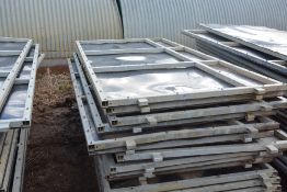 20 x 8` x 4` Harvey sheeted gates / hurdles