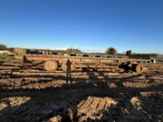 40` tandem axle straw trailer c/w 5th wheel coupling