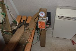 LUDA Fence - electric fence monitors c/w individual solar panels