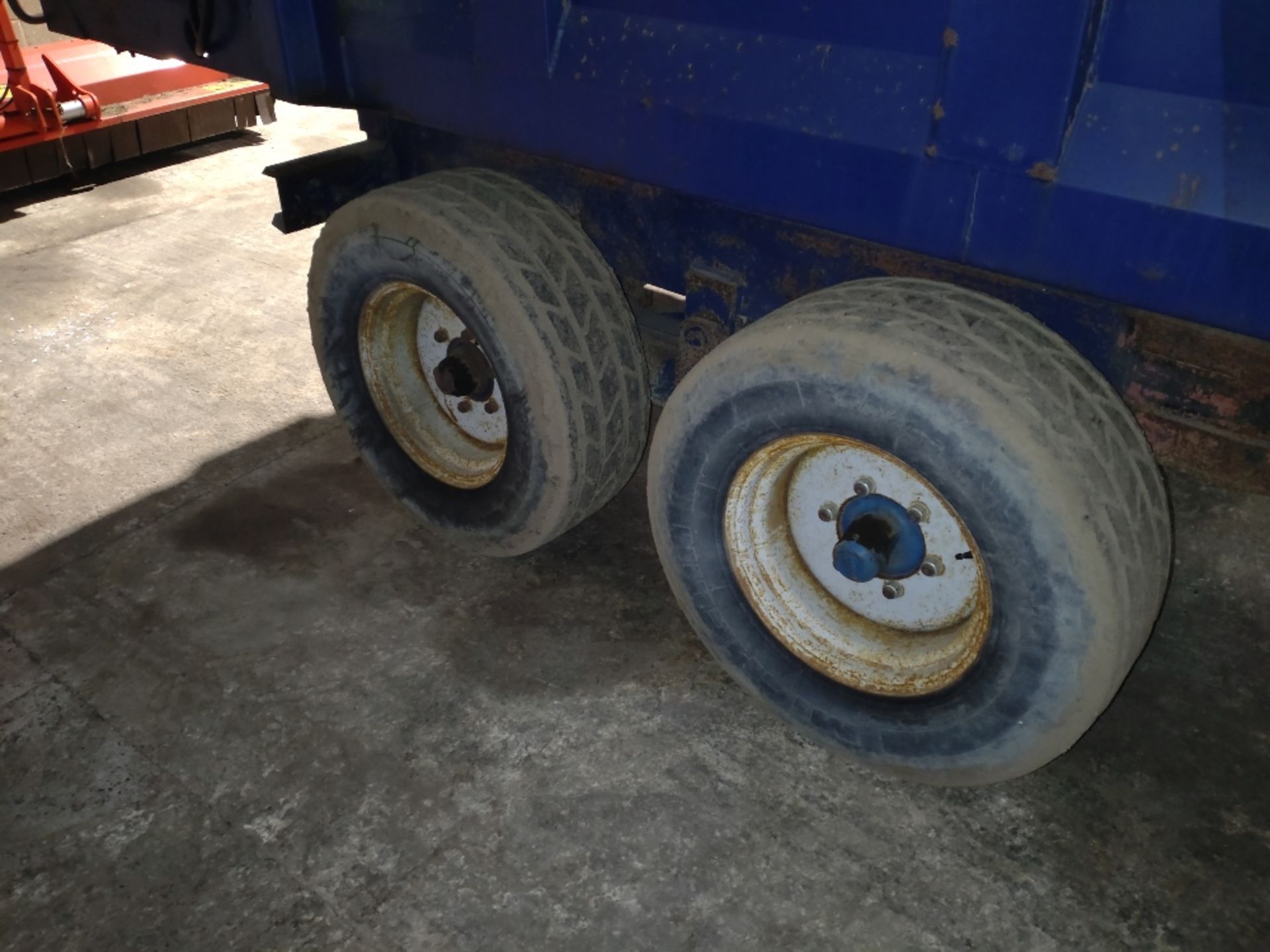 1981 Ken Wooton 10Tonne tandem axle hydr - Image 7 of 8