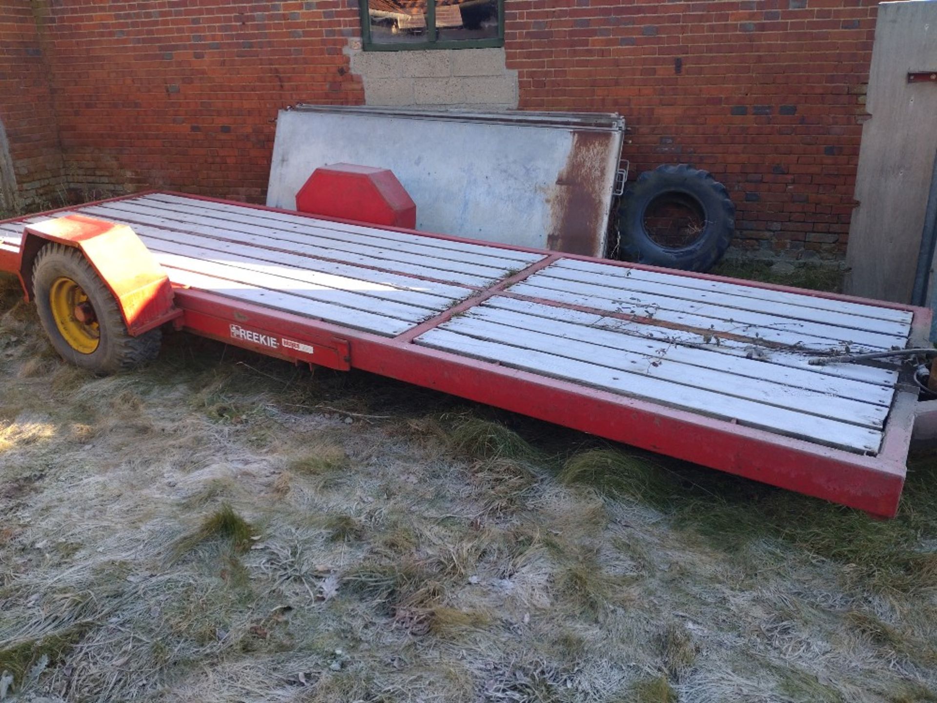 Reekie Hydraulic lowering flat bed trail - Image 2 of 2