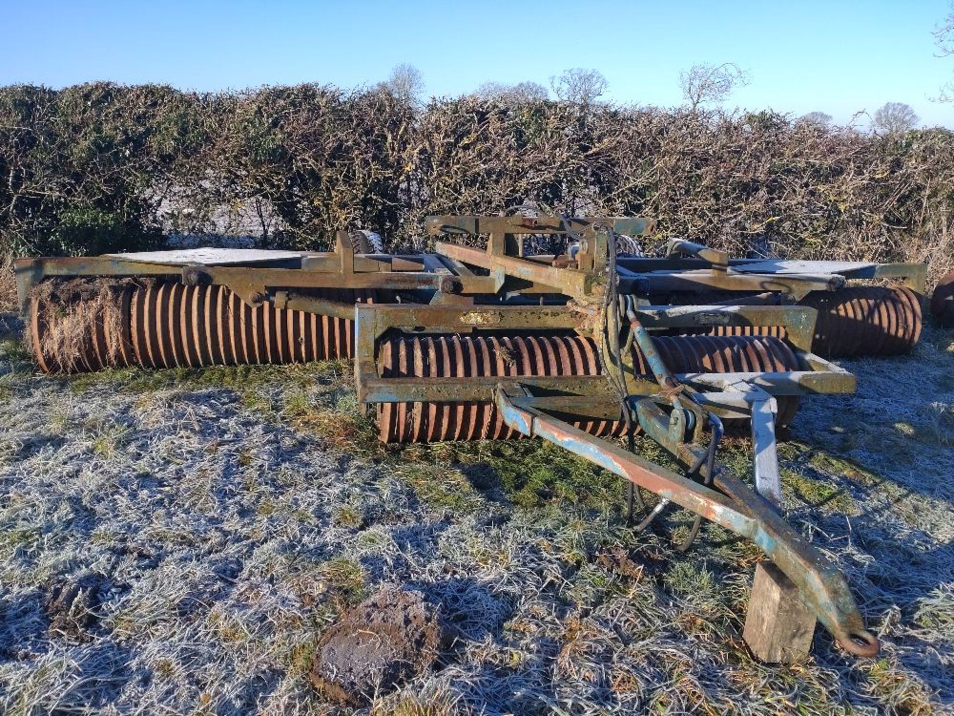 Suton hydraulic folding 6.6m Cambridge R - Image 2 of 2