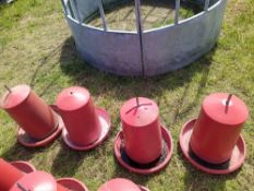 4 x Chicken Plastic Hanging Feeder