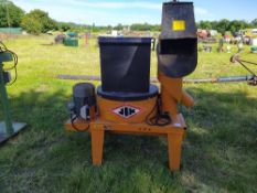 Shredder for Small Bales / Paper