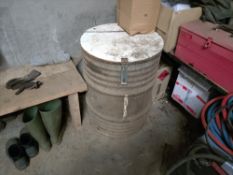 Barrel feed bin