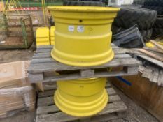 Pair of wheel rims (20 x 30)