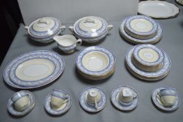 Royal Doulton Tewkesbury Pattern Part Dinner Service 40+pcs