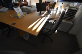 *L-Shape Desk with Right Hand Return, and Grey Swivel Gas-Lift Chair