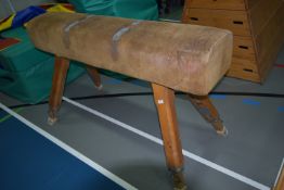 Pommel Horse (no handles)