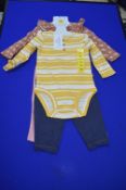 Carter’s 4pc Baby Set Size: 6 Months