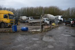 *Nine Heras Style Fencing Panels with Blocks