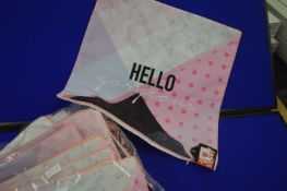 *Fifteen Hello Gorgeous Cushion Covers 43cm²