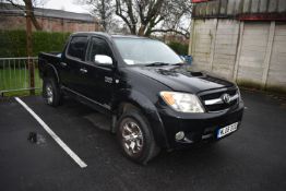 *Toyota Hilux Invincible Pick Up 2008 Reg: ML08 OXD, Mileage 144788, Crew Cab, 2982cc, 3-0D-4D in