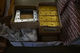 *Pairs of Butt Hinges (6.5x 75mm, 32x 100mm, 4x 100m brass), plus Agle Brackets 75x75