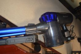 *Akita Cordless Vacuum Cleaner