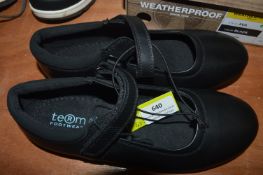 Term School Shoes Size: 5