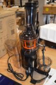 *Mastication Whole Fruit Juicer