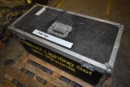 *Heavy Duty Aluminium Flight Case with Hinged Lid 94x45x46cm