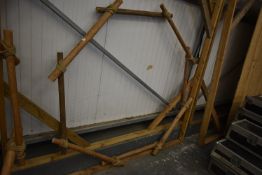 *Octagonal Rustic Pole & Natural Rope Tipi Light/Floral Hoop