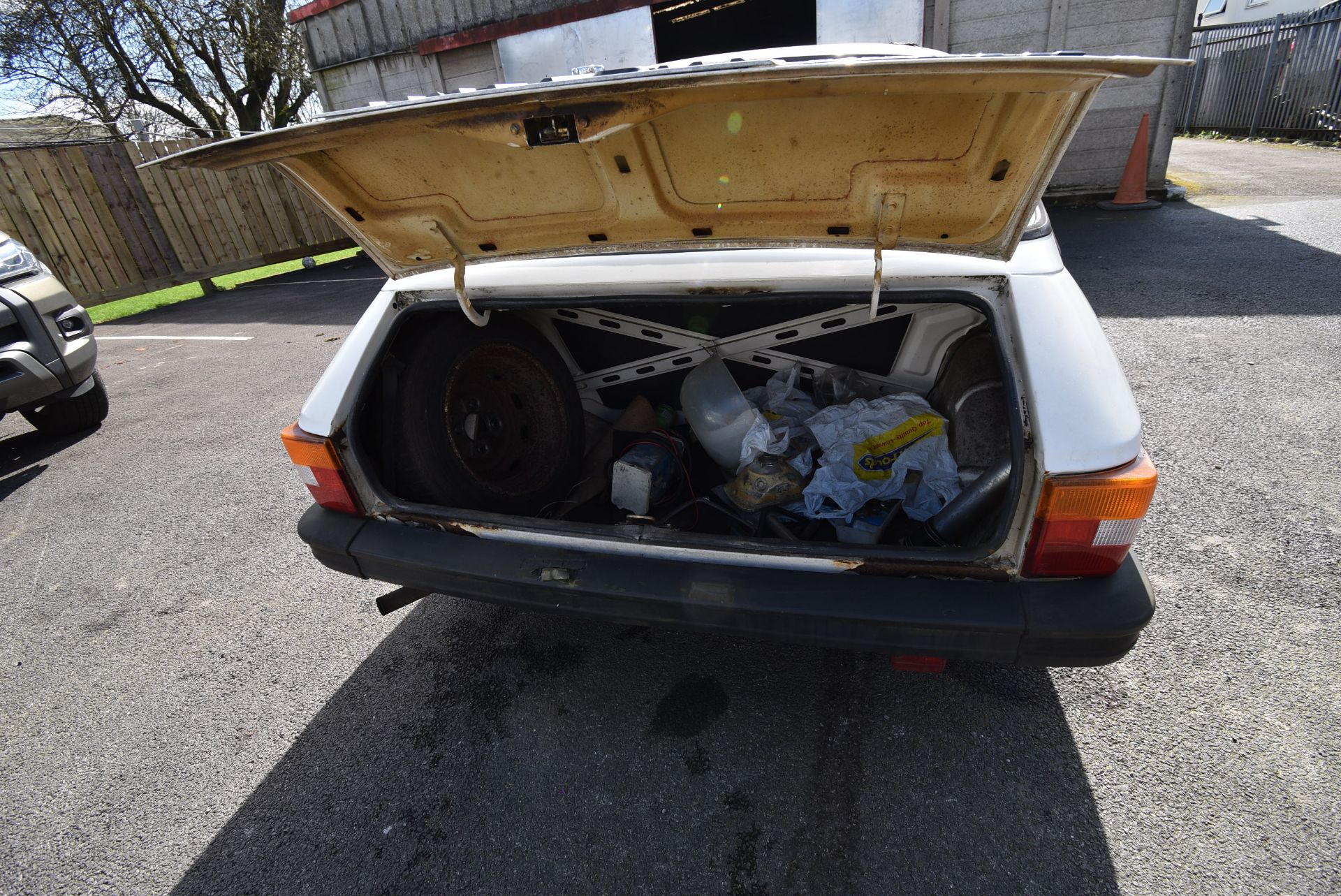 Austin Allegro, Reg: YRH 761X, Mileage Showing 22981 Miles - Image 9 of 21