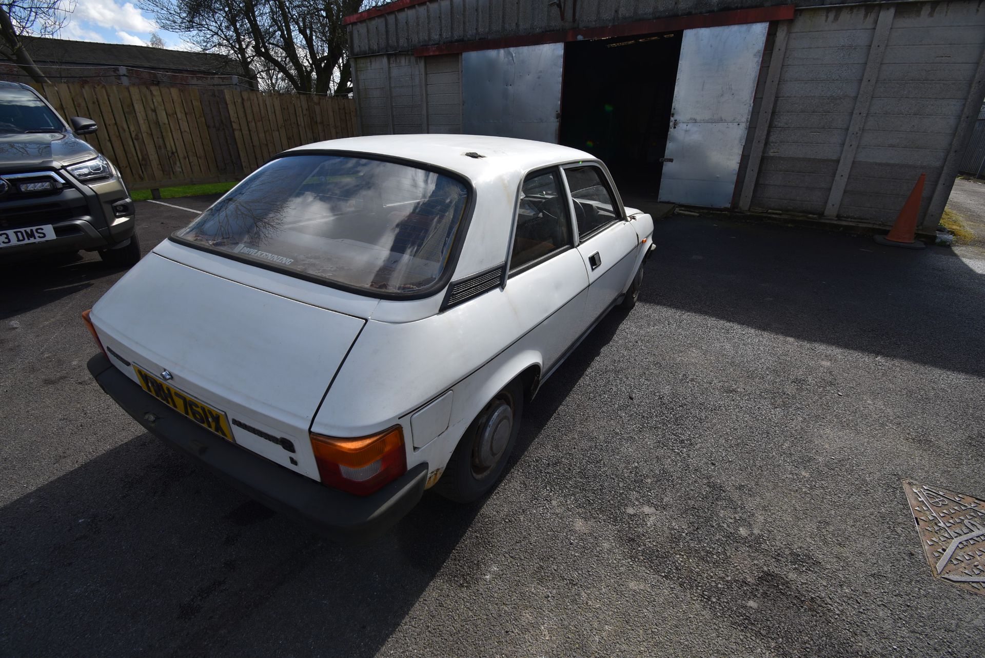 Austin Allegro, Reg: YRH 761X, Mileage Showing 22981 Miles - Image 7 of 21