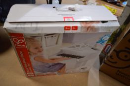 Hape Child’s Deluxe White Grand Piano