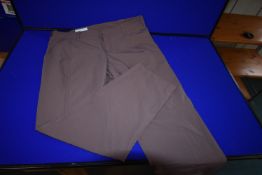 *Kirkland Signature Lady’s Travel Pants Size: 6