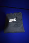 *Lee Long Sleeve Top in Grey Size: M