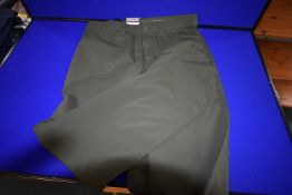 *Kirkland Signature Travel Trousers Size: 32x30