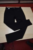 *DKNY Jeans Lady’s Black Trousers Size: M