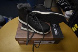 *Kirkland Waterproof Boots in Dark Grey Size: 8