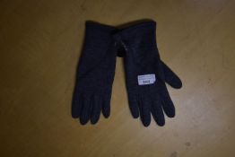 *Pair of Head Gloves Size: M