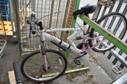 Apollo Theia Girl's Mountain Bike