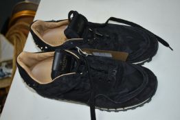 Pair of Trainer Size: EU 42