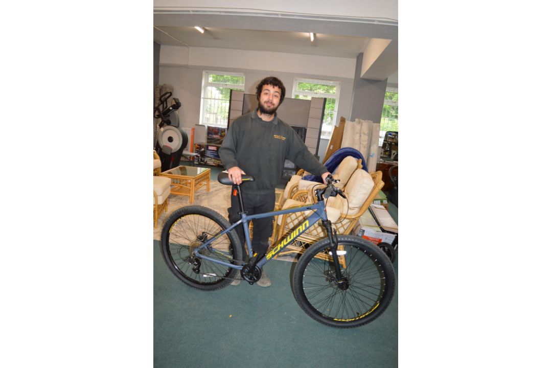 *Schwinn Men’s Fleet Mountain Bike - Image 1 of 2
