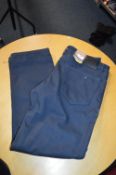 *Men’s Weatherproof Stretch Canvas Trousers Size: 32x30
