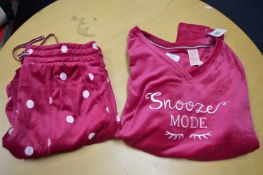 *Jane & Bleecker 2pc Lounge Set in Berry Size: S