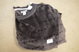 *DKNY 2pc Lounge Set Size: M