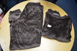 *DKNY Lady’s 2pc Lounge Set Size: L